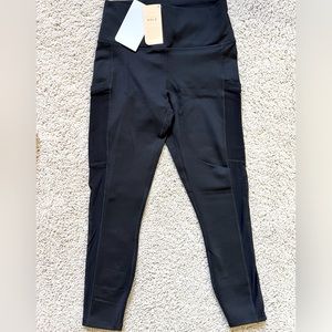 Fabletics black capri legging